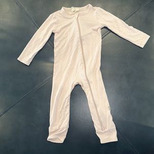 Kyte Baby Footless Zippered Romper in Blush